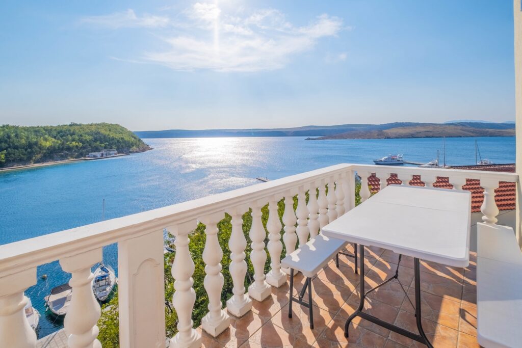 spacious family apartment Frano