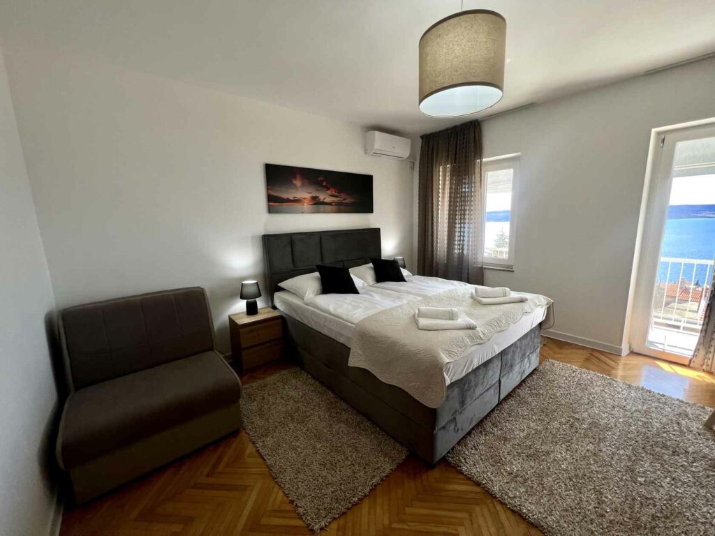 spacious family apartment Frano