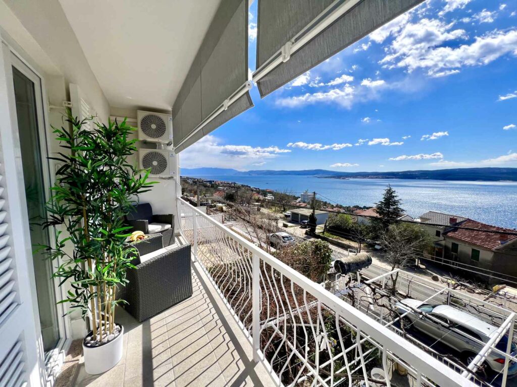 spacious family apartment Frano