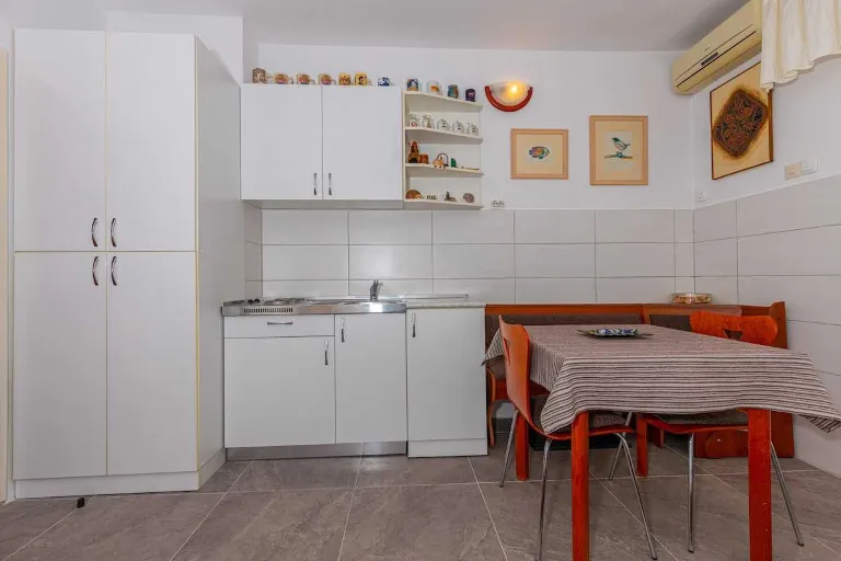 Thumbnail 14