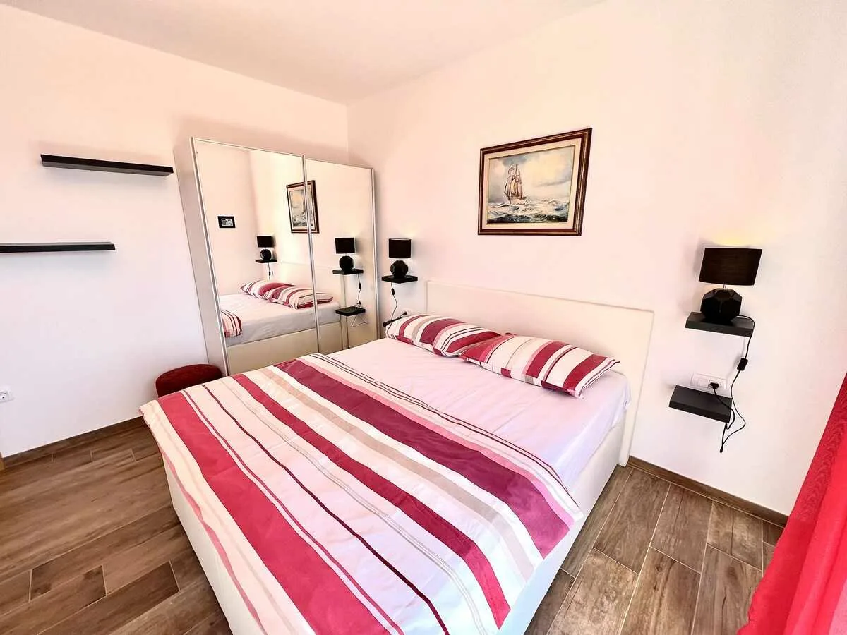 Apartment Kira 4