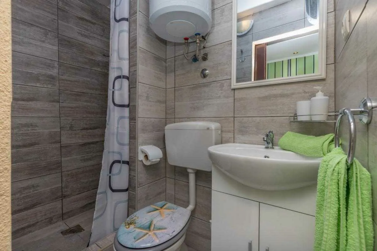 Studio apartment Buki