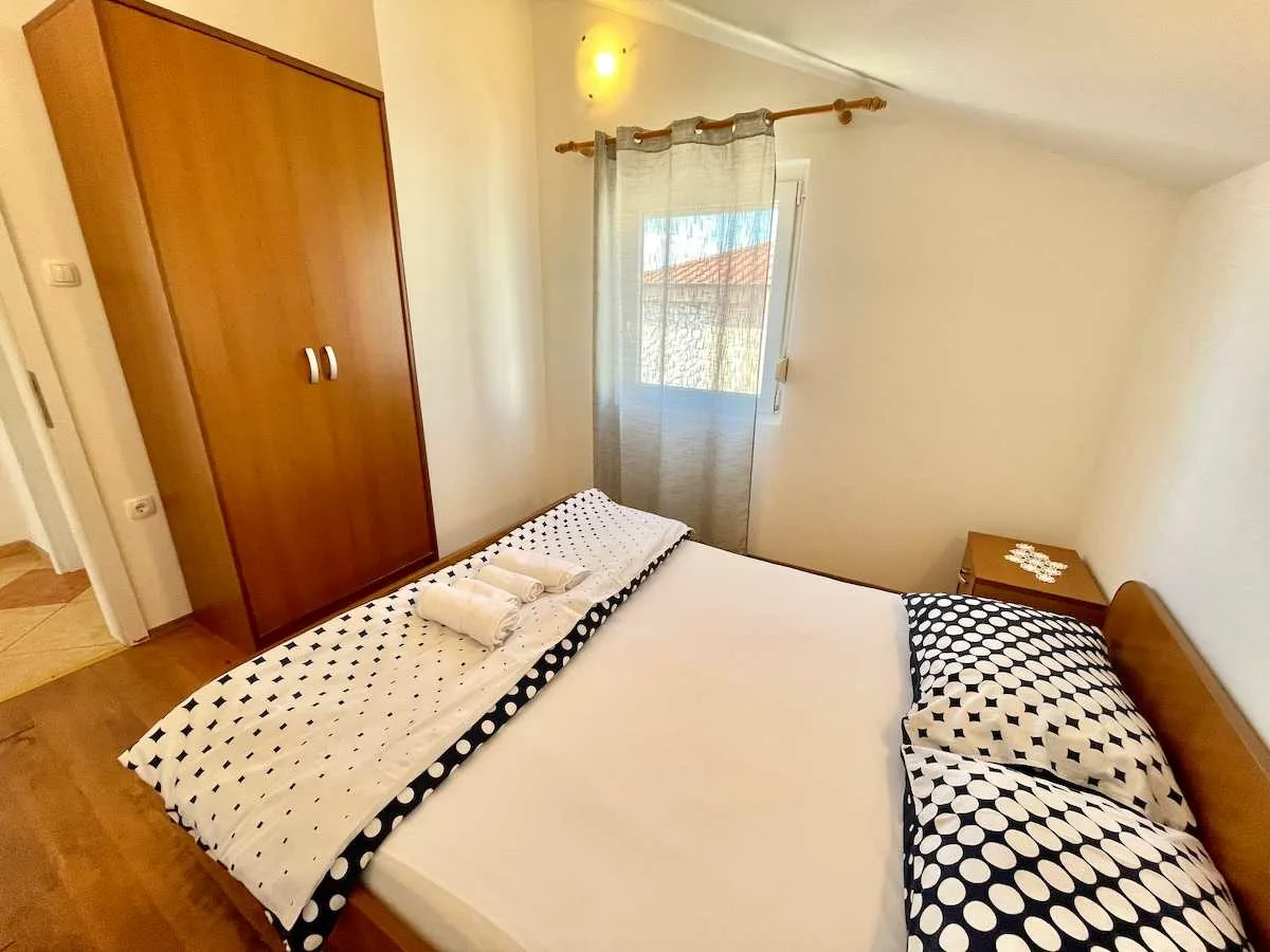 Apartment Mare 1