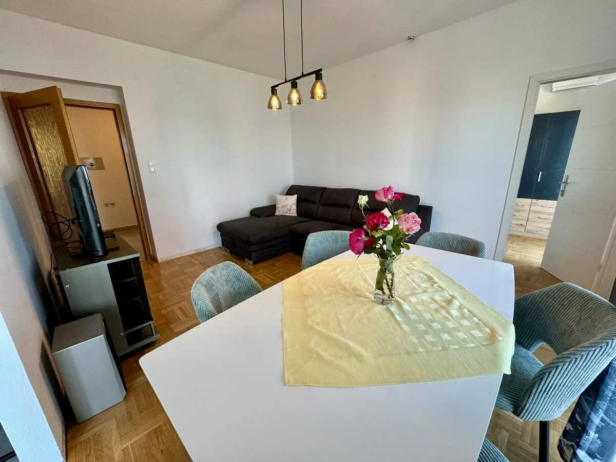 Apartment Fruky
