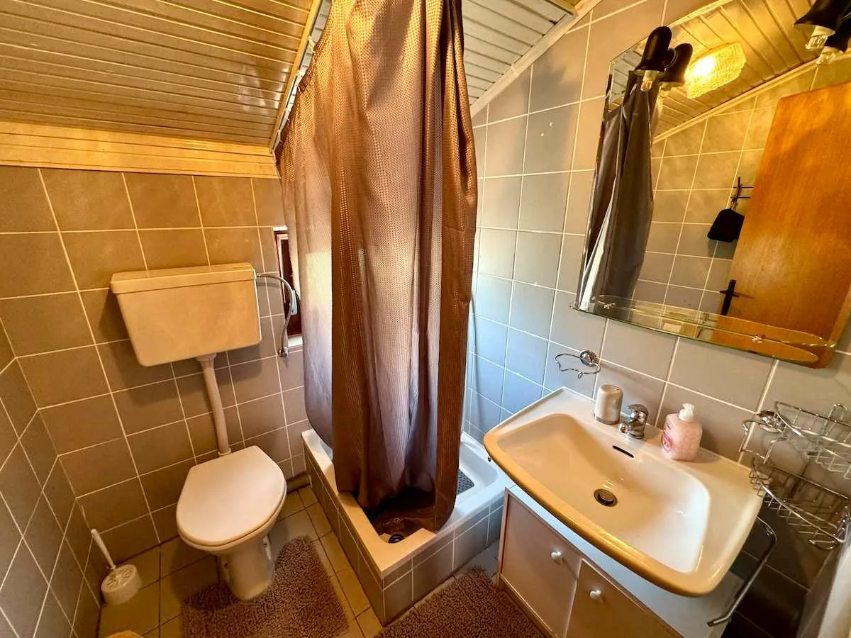 Apartman Lora 1
