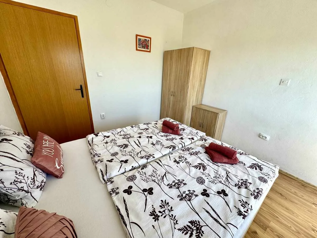 Apartman Lora 2
