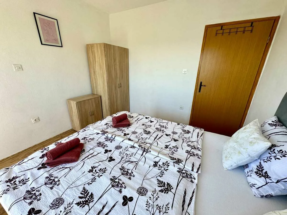 Apartman Lora 2