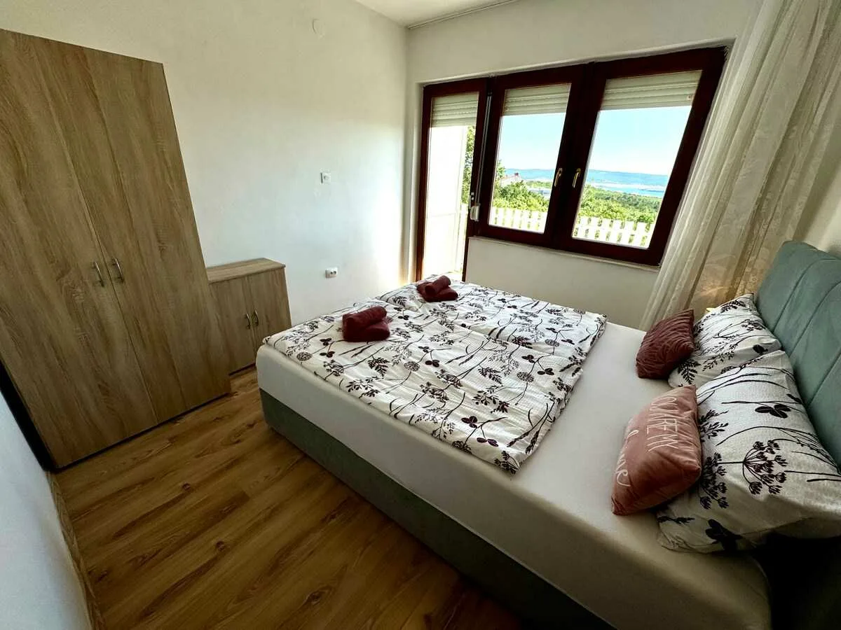 Apartman Lora 2